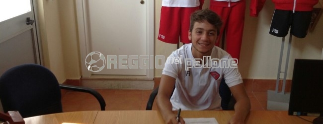 Ex amaranto, il giovane Latella firma con il Perugia