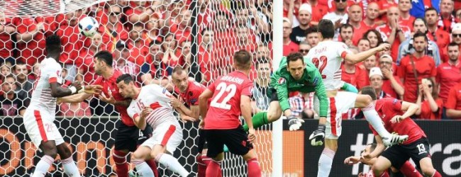 Euro 2016: Inghilterra bloccata dalla Russia nel recupero, vincono Svizzera e Galles