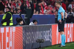 arbitro al var