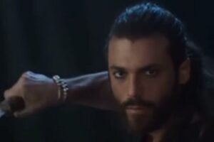 Can Yaman interpreta Sandokan