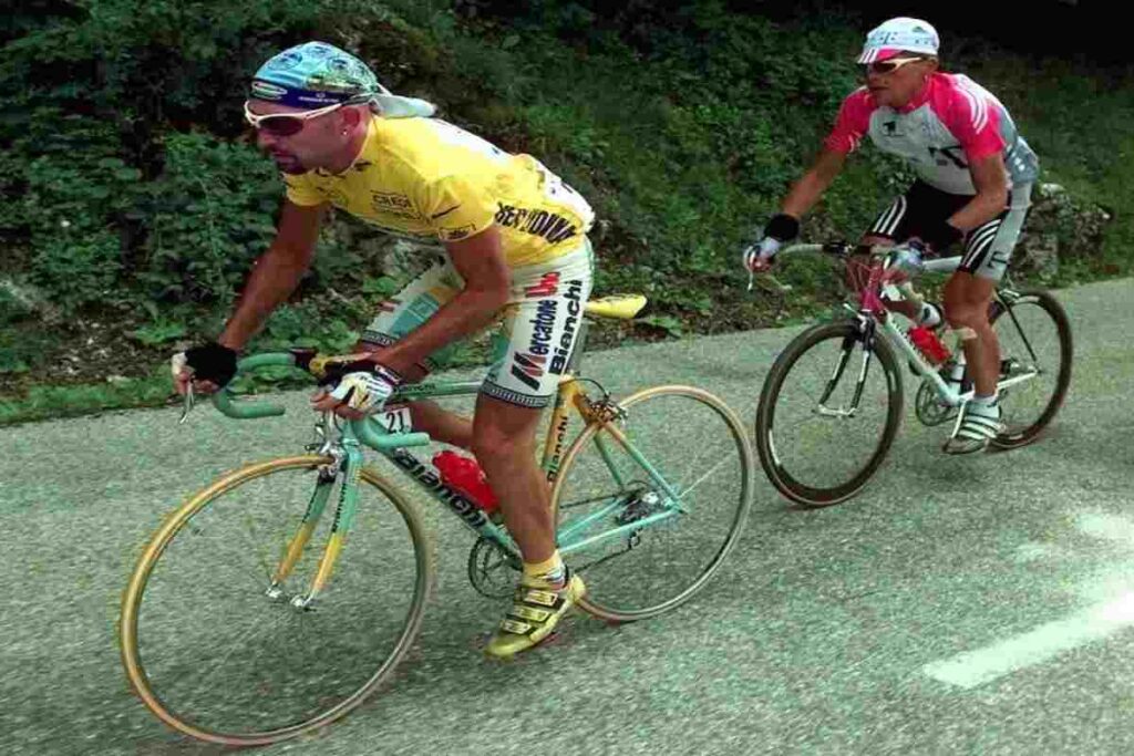 Pantani e Ulrich si sfidano nel tour 1998