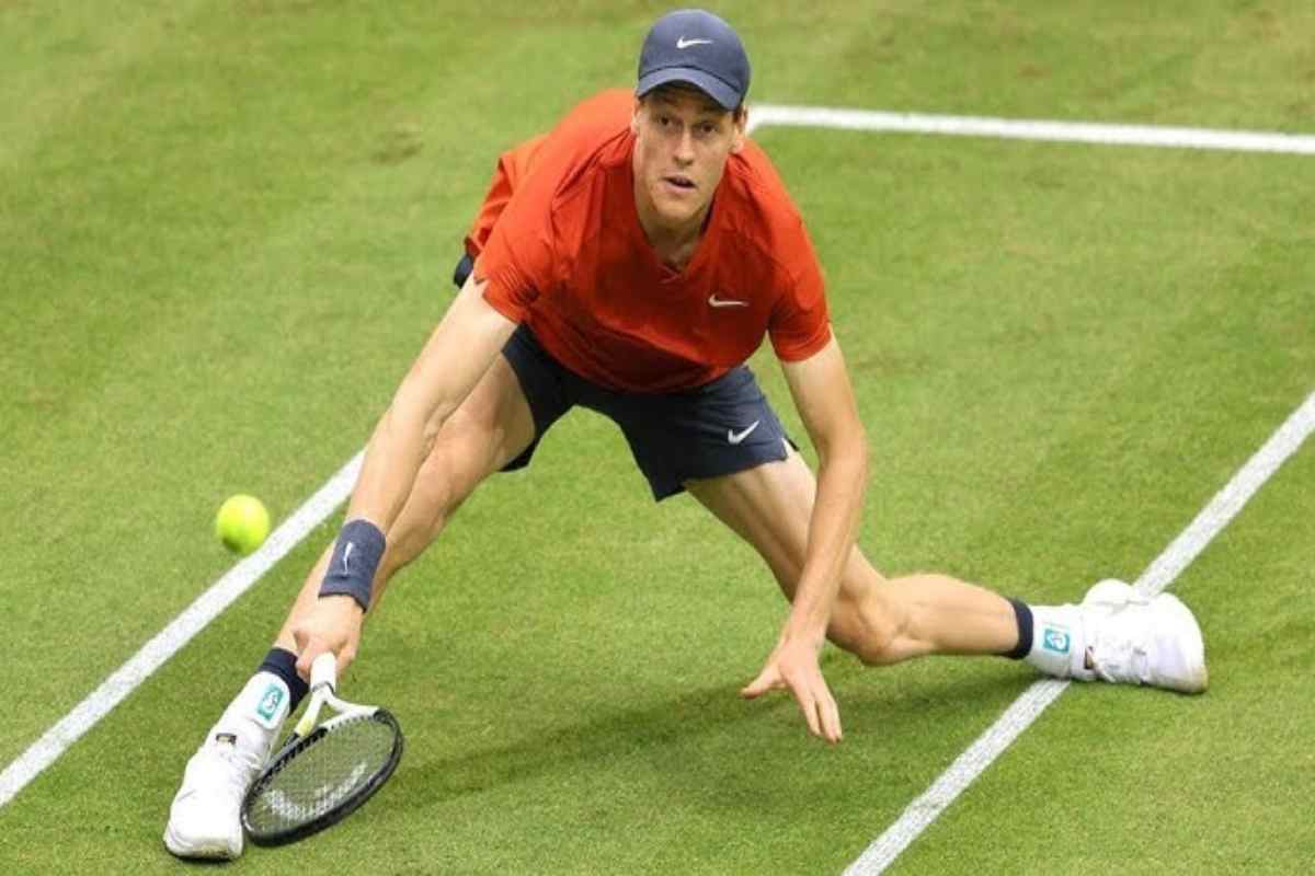 Jannik Sinner in azione